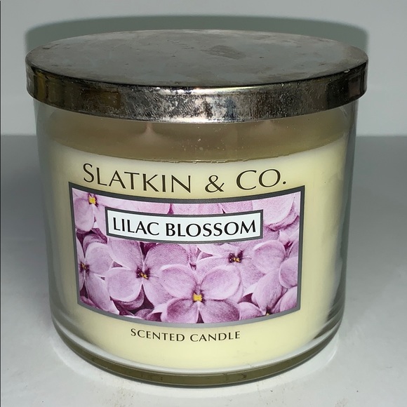 Lilac Blossom 3 Wick Candle Bath & Body Works - Picture 2 of 10